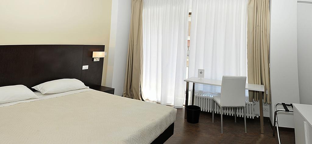 Le Stanze Sul Corso Bed and Breakfast Pescara Rum bild
