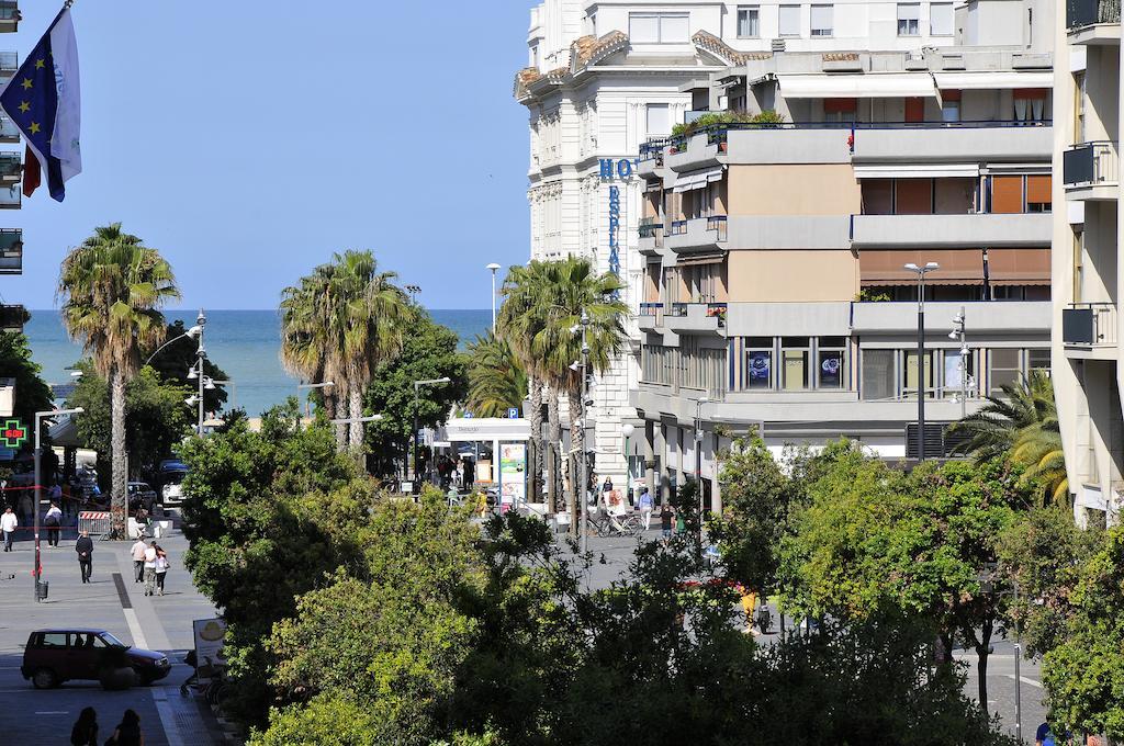 Le Stanze Sul Corso Bed and Breakfast Pescara Exteriör bild